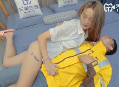 Chủ nhà dâm và người lái xe sexy